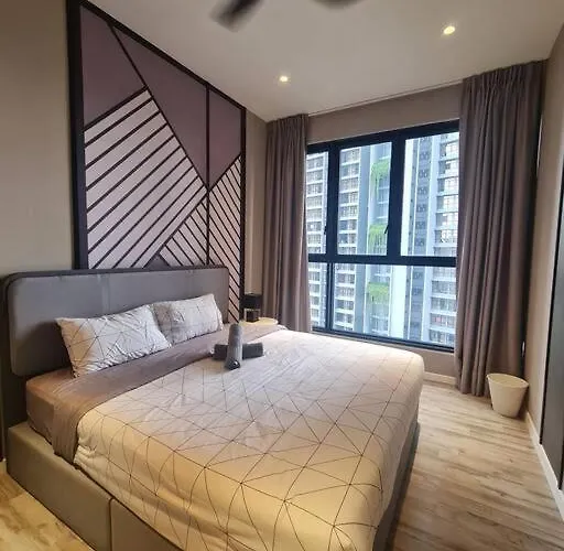 Luxury 2Bedroom Suite Near Midvalley - Millerz Square